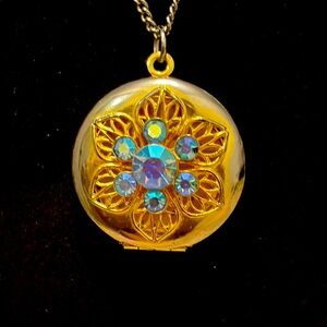 Vintage LOCKET Floral Pendant Necklace with Blue borialis stones